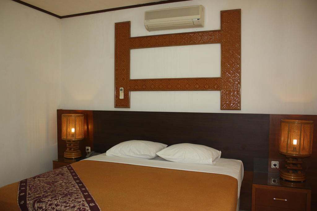 Hotel Puri Naga Beachfront Legian (Bali)