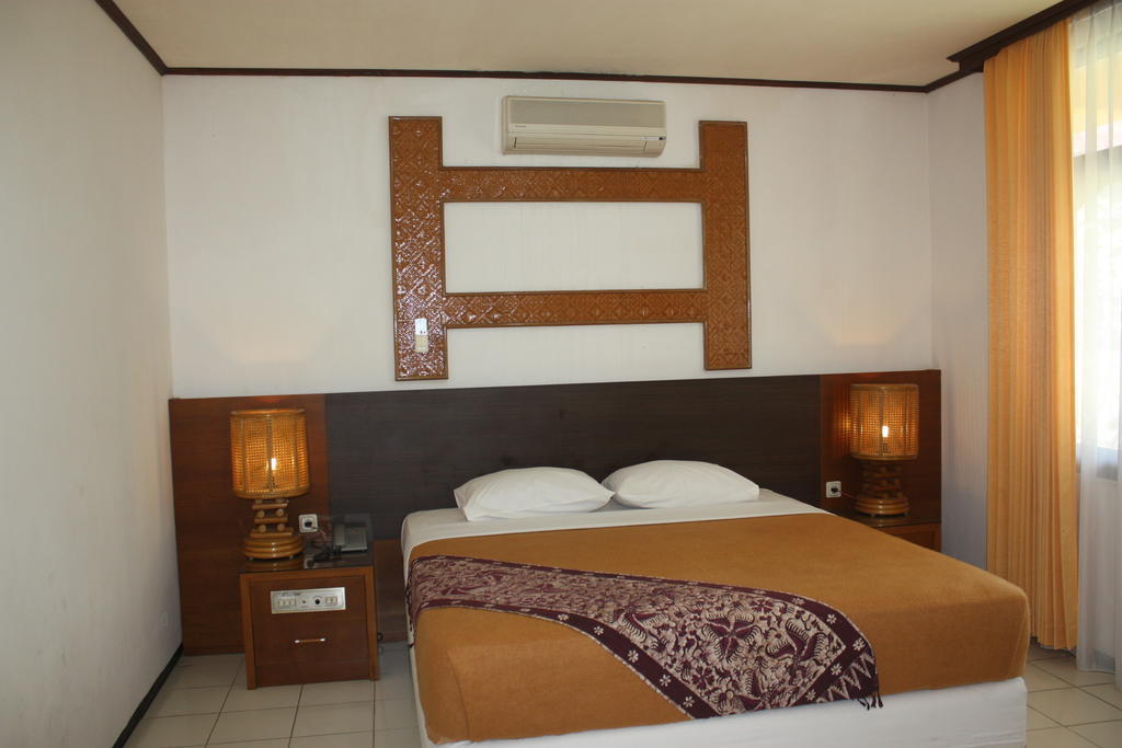 Hotel Puri Naga Beachfront