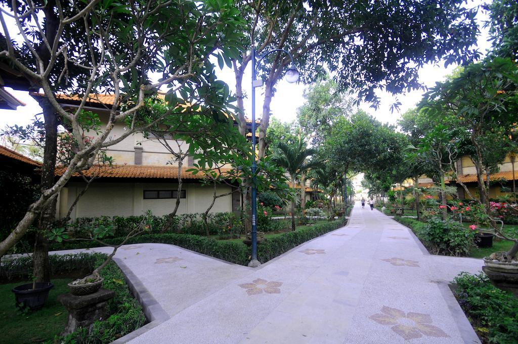 Melasti & 3* Legian