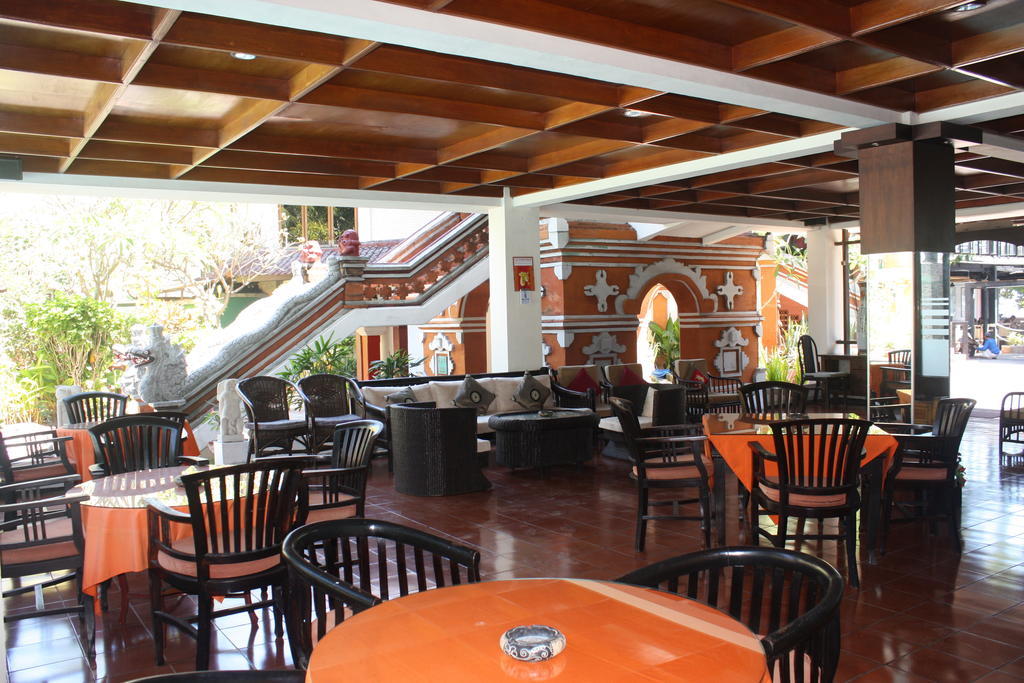 Hotel Puri Naga Beachfront