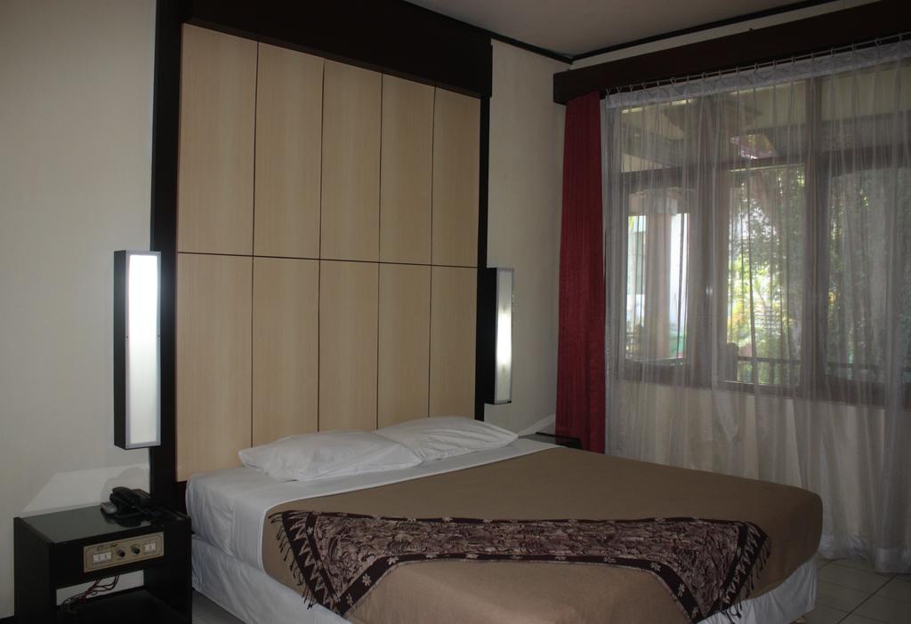 Puri Naga Beachfront Legian (Bali)