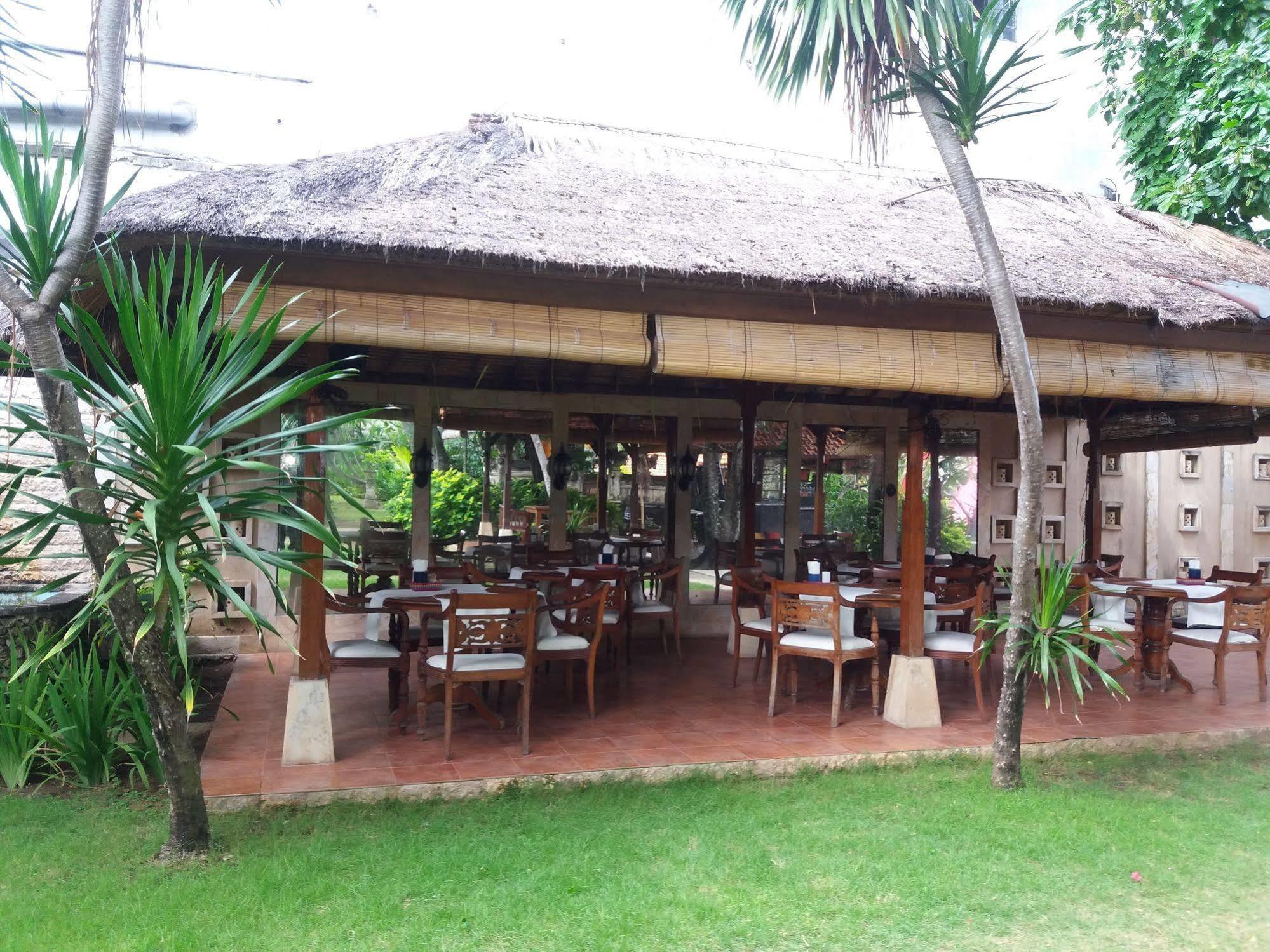 Hotel The Sari Legian (Bali)