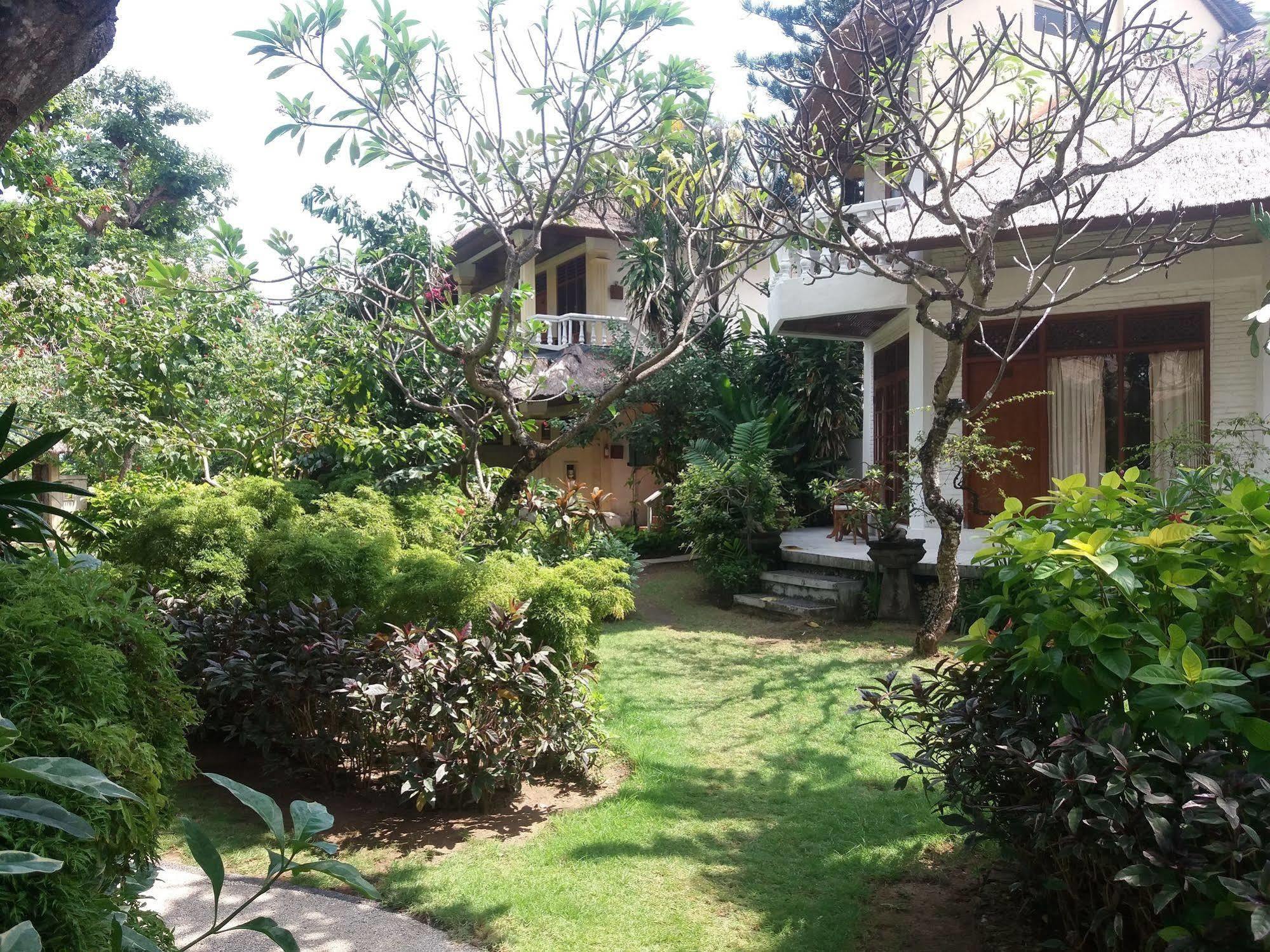 The Sari 2* Legian (Bali)