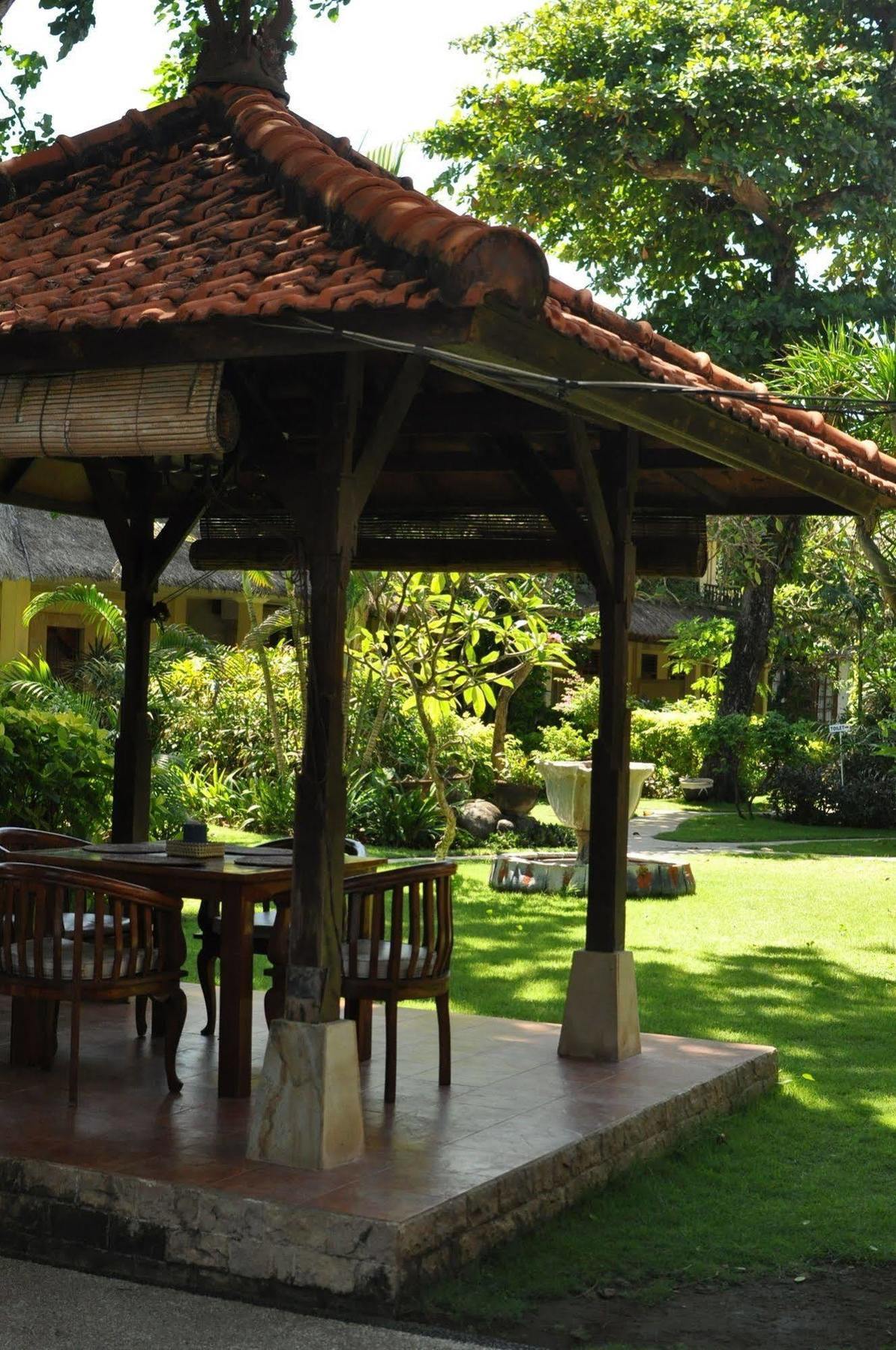Hotel The Sari Legian (Bali)