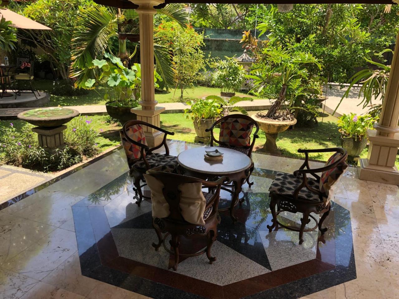 D'kubu Hotel