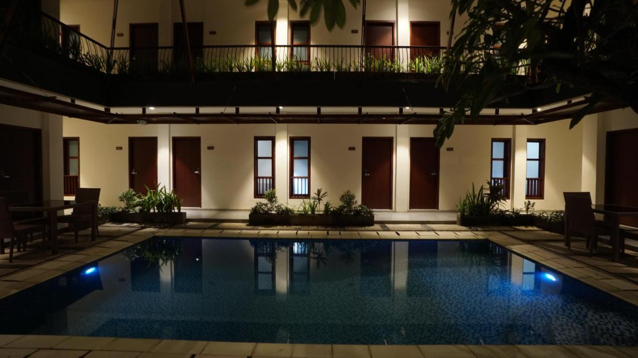 Reddoorz Near Street Guest house Legian (Bali)