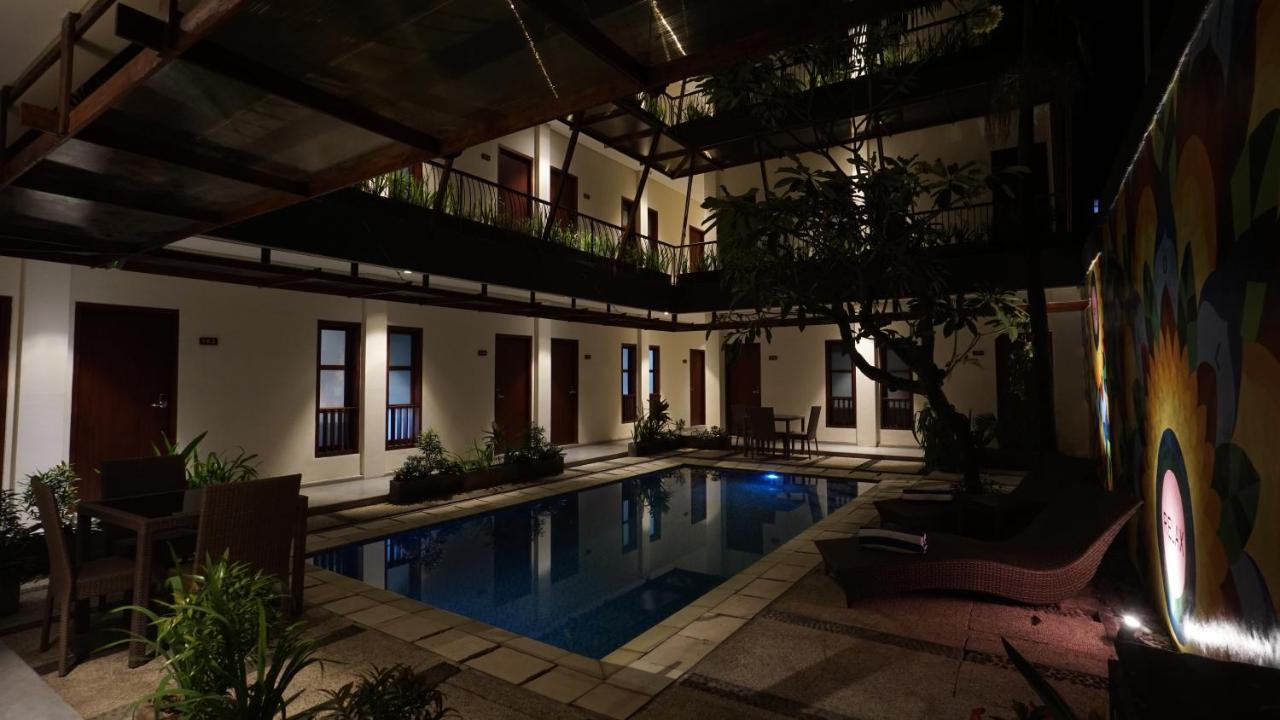 Reddoorz Near Street Legian (Bali)