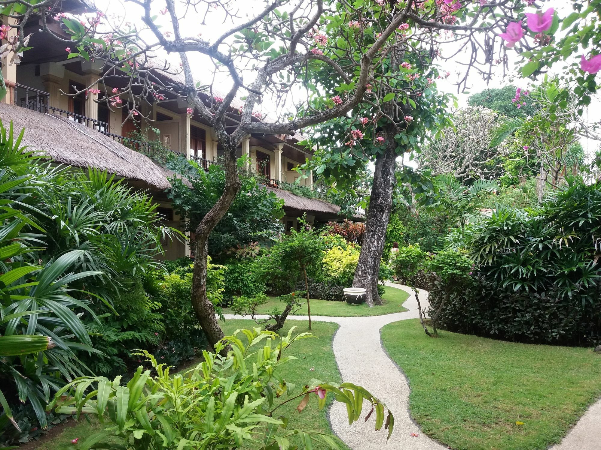 The Sari Hotel Legian (Bali)