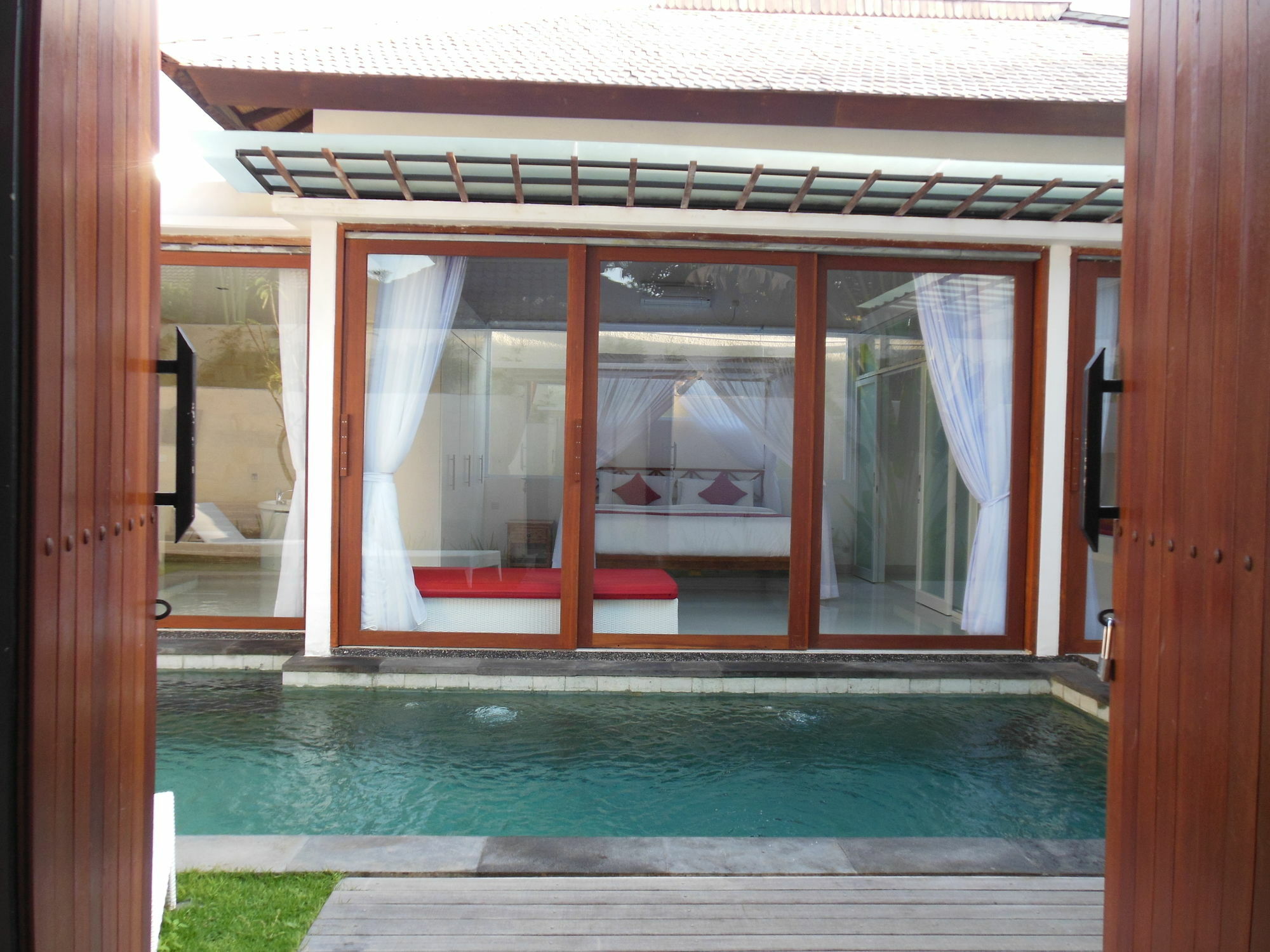 Hk Bali * Legian