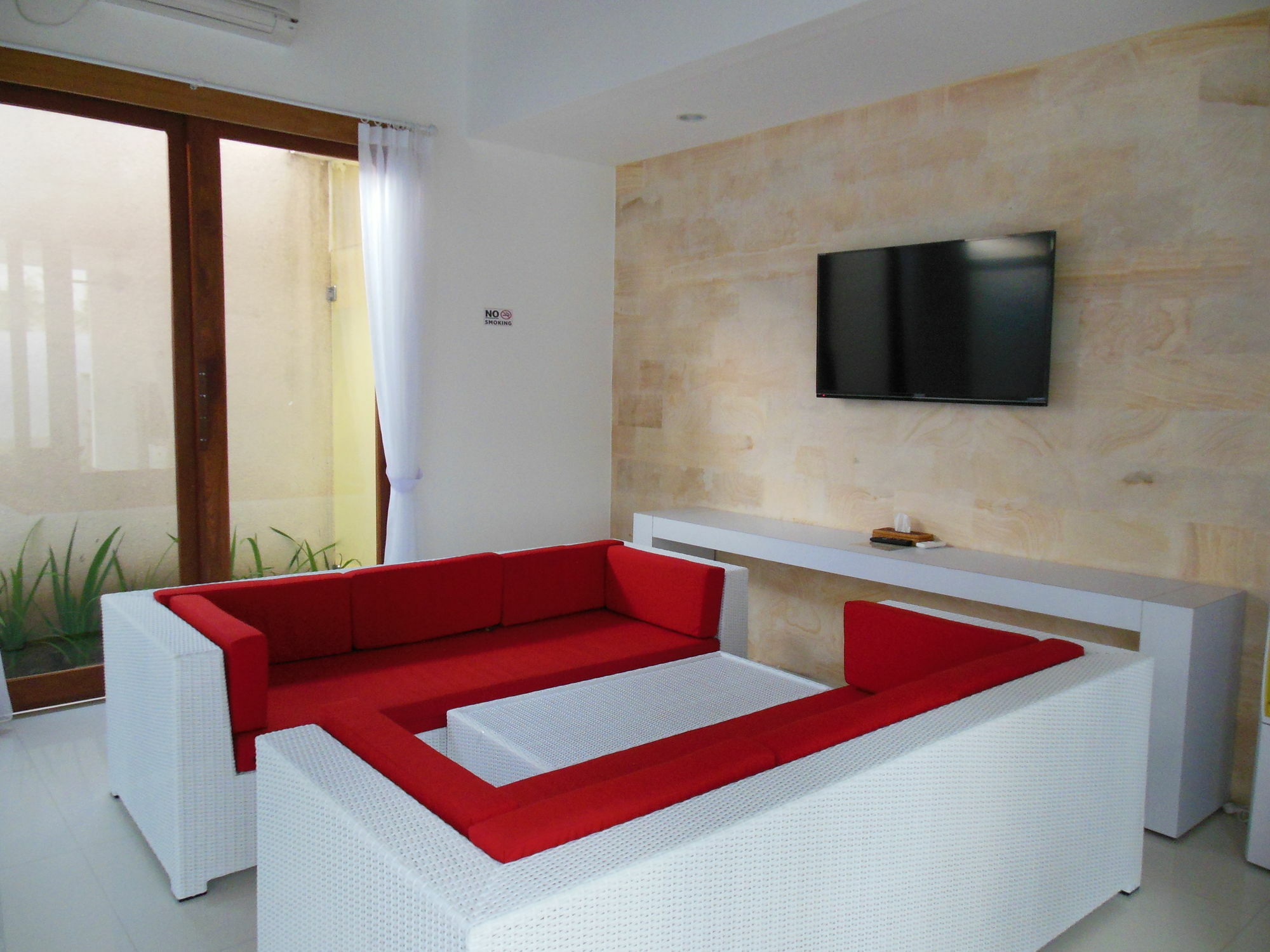 Hk Bali * Legian