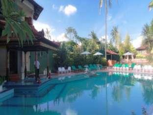 Hotel Puri Naga Beachfront 3*