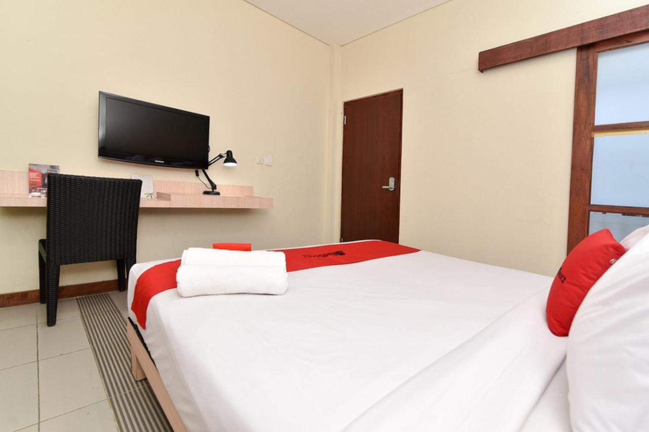 Reddoorz Near Street Legian (Bali)