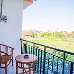 Pondok Sariqu Sunset Road Redpartner