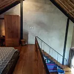 Ruang Tekuni