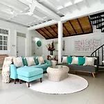 Tiga Pantai Villa Legian