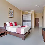 Oyo Flagship 90966 Moreno Homestay