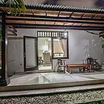 Panorama Cottages I