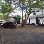Mirah Hostel Legian