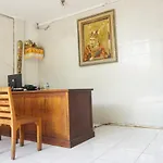 Oyo 90990 Surya Residence