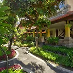 Royal Tunjung Hotel&Villa Legian - CHSE Certified