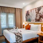 Puri Raja Hotel