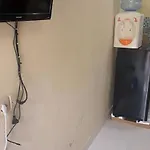 Din\'S House