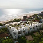 FuramaXclusive Ocean Beach Seminyak Bali