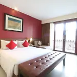 Grand La Walon Hotel