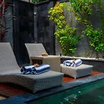 Casa Altea Villa Legian