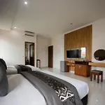 Sandat Hotel Legian