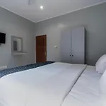 3 Bedroom Villa Mawar Walk To Beach Legian