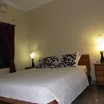 Bob\'S Bali House