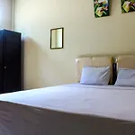 Lolo Beach Inn