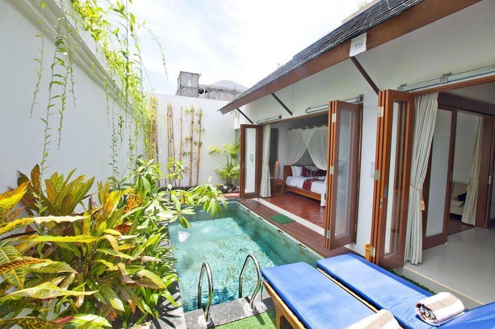 Private Bougainville * Legian (Bali)