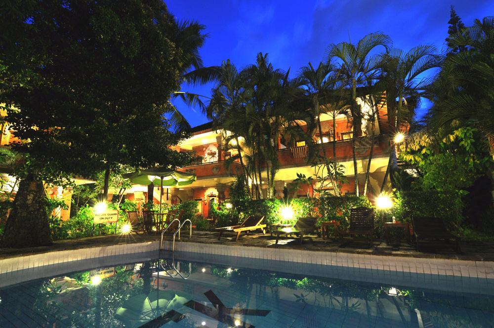 Kumala Pantai Hotel 3*