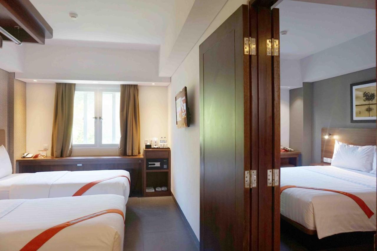 J4 Hotel 4*
