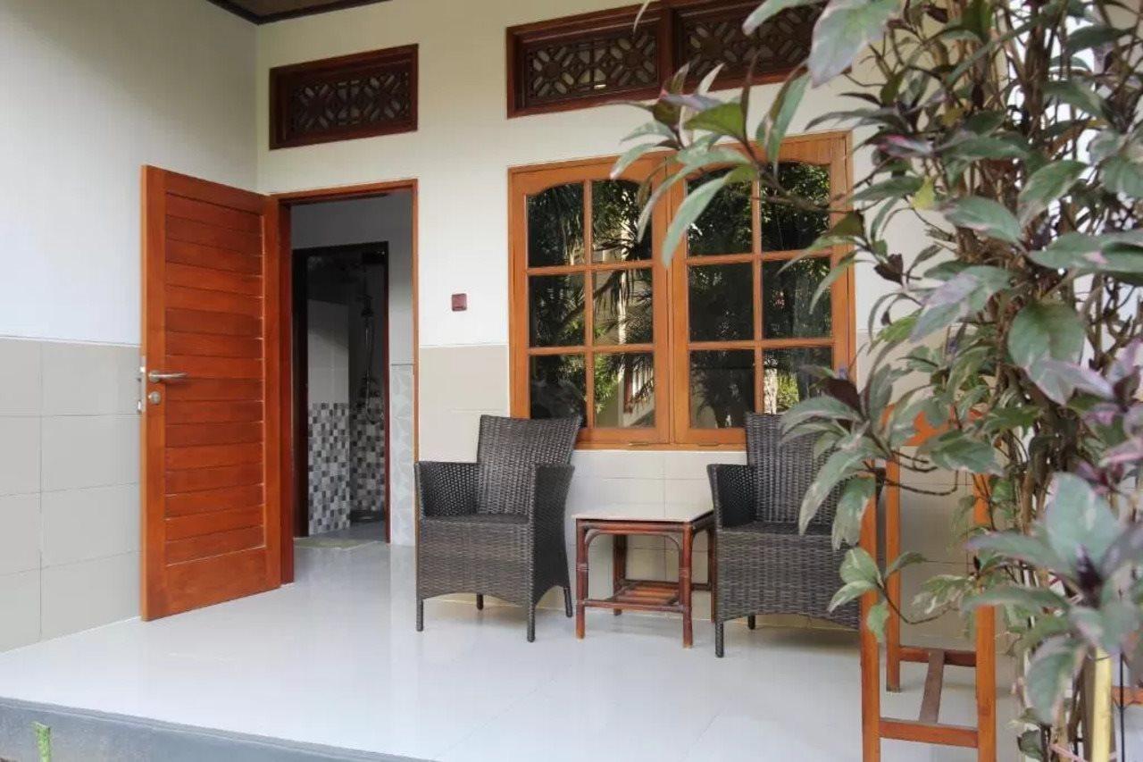 Sandat Hotel