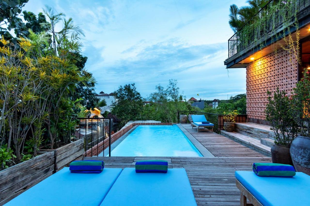 Apartamento Ruang Tekuni Legian