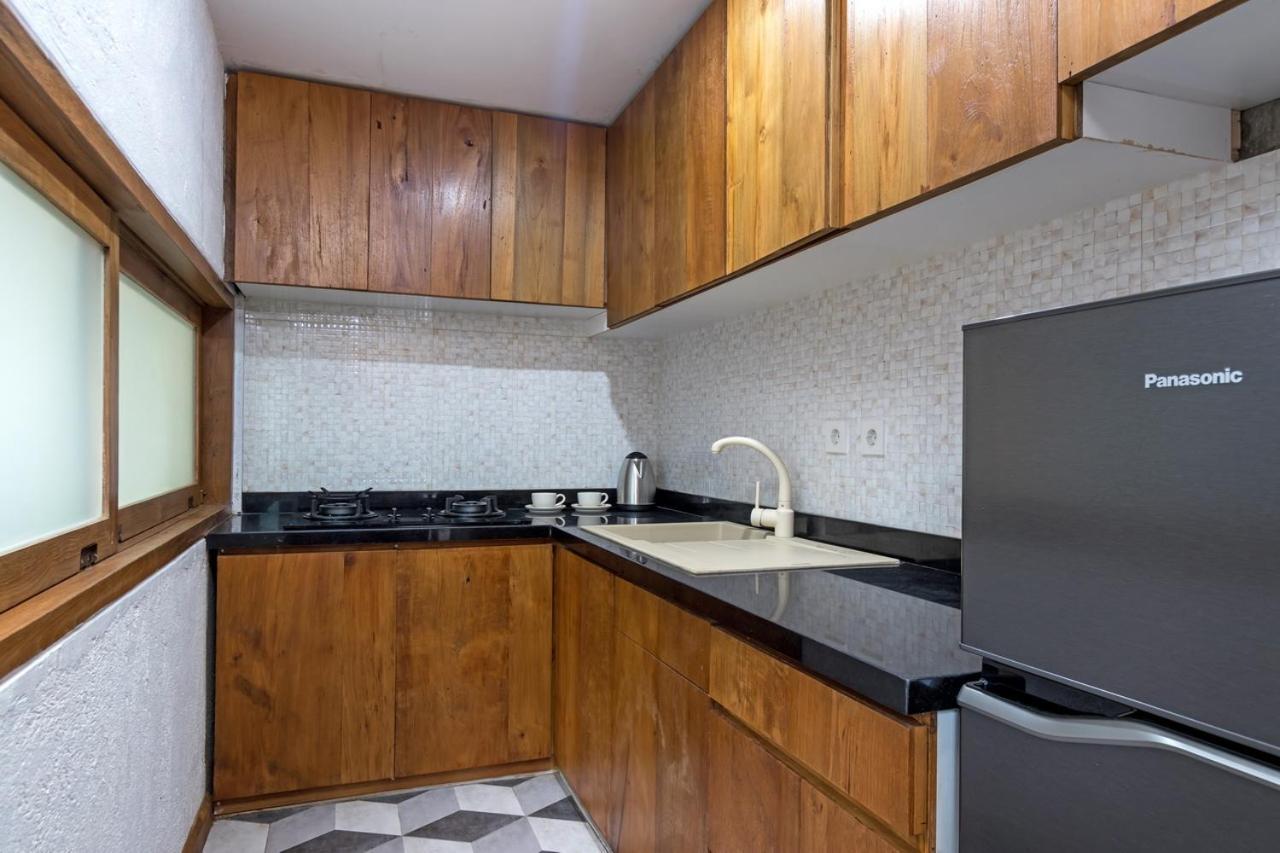 Apartamento Ruang Tekuni Legian
