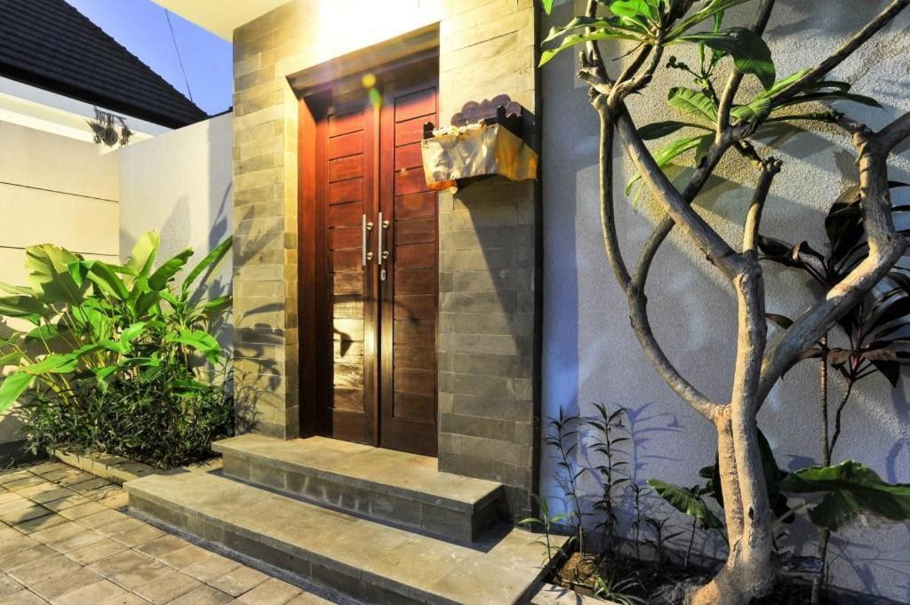 Intan Seminyak *