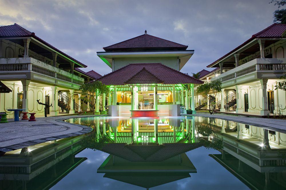 Troppo Zone Puri Rama Kuta Legian
