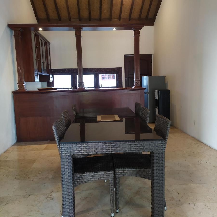 Hotel Oyo 90588 Joglo Riverside Legian (Bali)