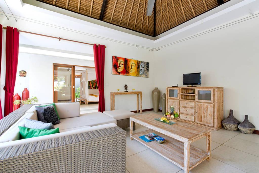 Warna Warni Legian (Bali)