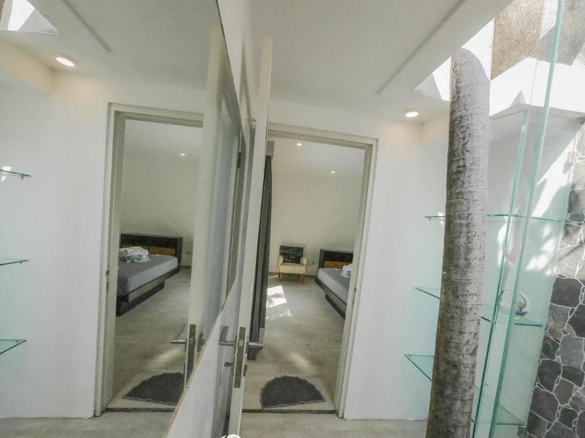 Pousada Oceana I - 3br Private With Pool Legian
