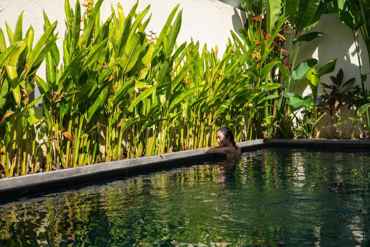 The Sakaye & Villa Legian (Bali)