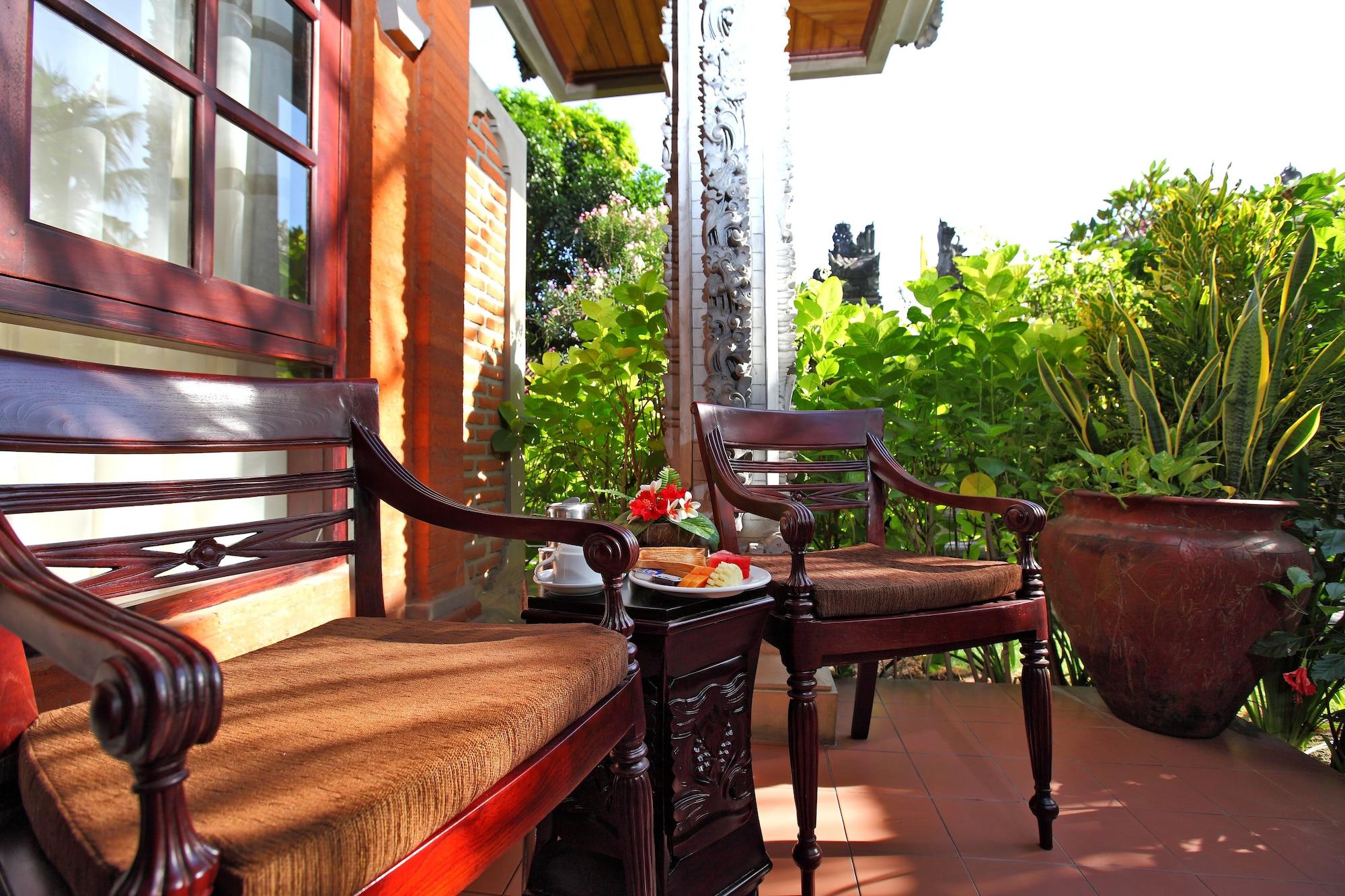 Adi Dharma Hotel 4*