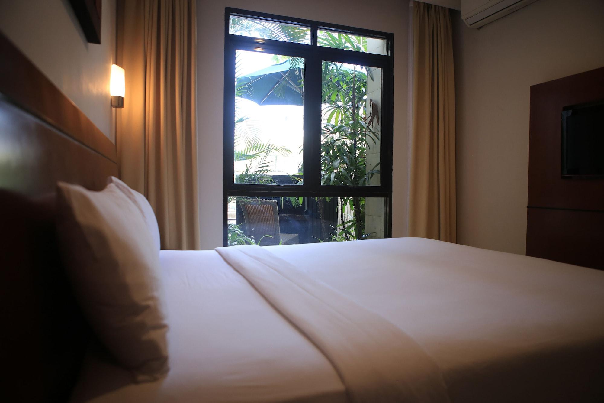 Grand Kuta And Hotel 4*