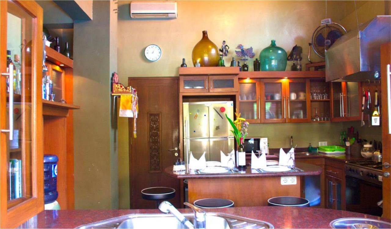 Naga Maya Legian