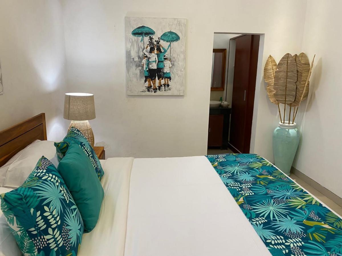 Villa Tenang Legian (Bali)