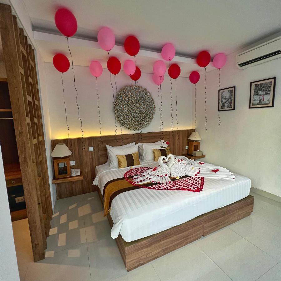 The Sakaye & Villa Legian (Bali)